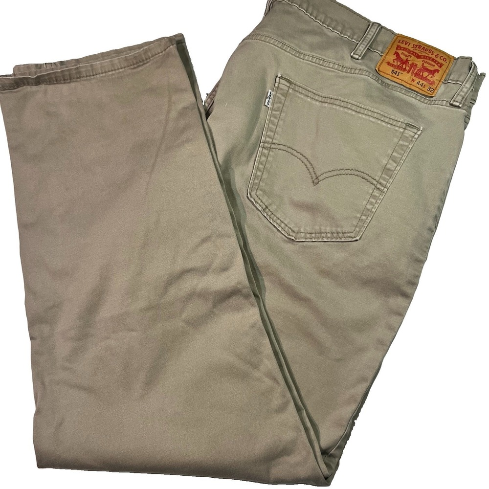 Levis Mens 541 Athletic Taper Pants 44x32 Tan Khaki Stretch All Season EUC